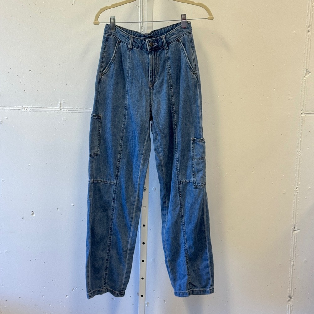 Future Collective Reese Blutstein Cargo Jeans Medium Wash Blue Denim Size 00
